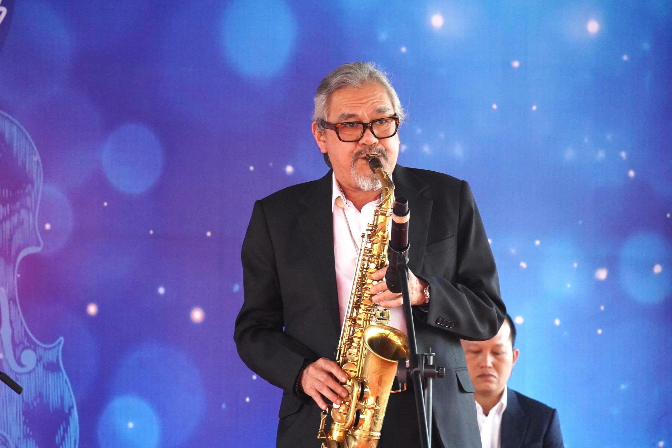 Âm nhạc cuối tuần: “Bản hòa tấu mùa xuân” tại Nhà Bát Giác - Vườn hoa Lý Thái Tổ