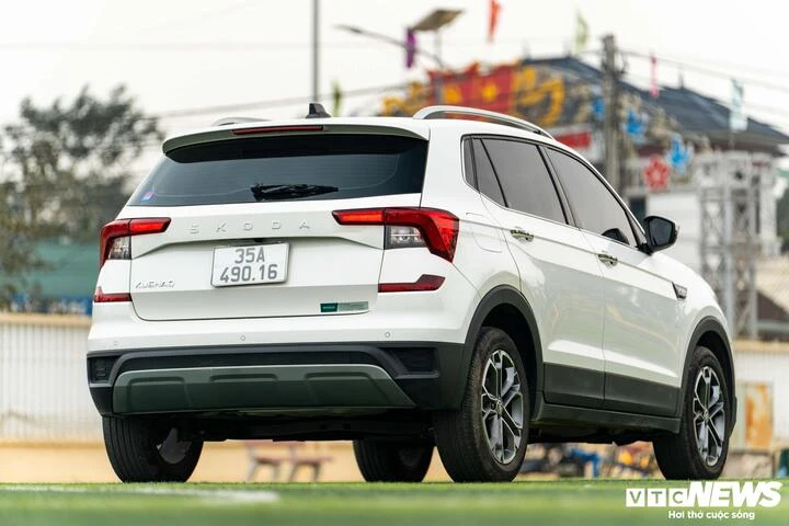 Cấu trúc khung gầm MQB-A0-IN bằng thép cường lực không chỉ giúp xe đạt tiêu chuẩn an toàn 5 sao Global NCAP (thang điểm an toàn quốc tế) mà còn tạo ra sự ổn định, chắc chắn khi xe di chuyển ở tốc độ cao.