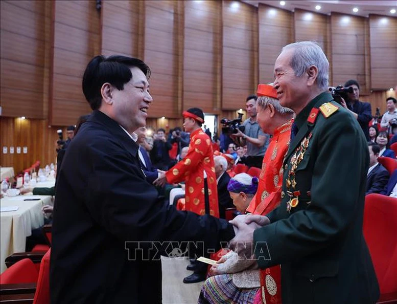 Chủ tịch nước Lương Cường thăm, chúc Tết Đảng bộ, chính quyền, nhân dân tỉnh Lào Cai- Ảnh 2. Chủ tịch nước Lương Cường thăm, chúc Tết Đảng bộ, chính quyền, nhân dân tỉnh Lào Cai- Ảnh 2.