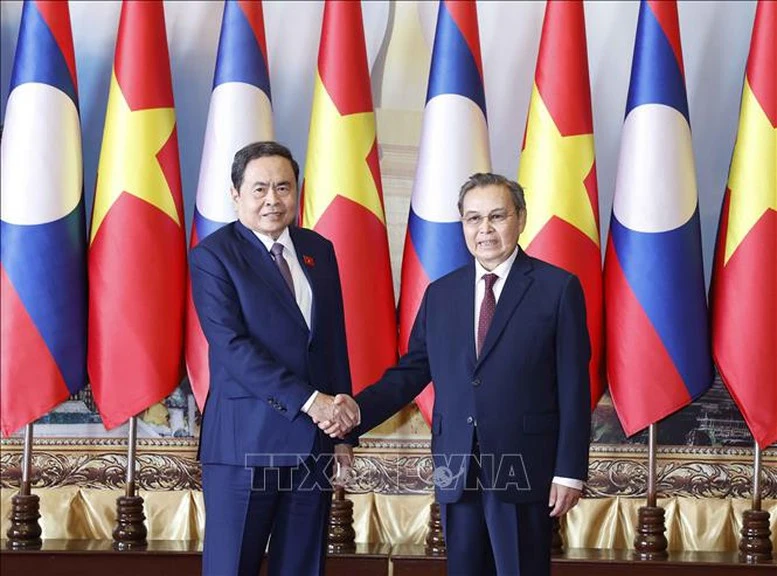 Chủ tịch Quốc hội Trần Thanh Mẫn hội kiến Chủ tịch Quốc hội Lào Saysomphone Phomvihane- Ảnh 1. Chủ tịch Quốc hội Trần Thanh Mẫn hội kiến Chủ tịch Quốc hội Lào Saysomphone Phomvihane- Ảnh 1.