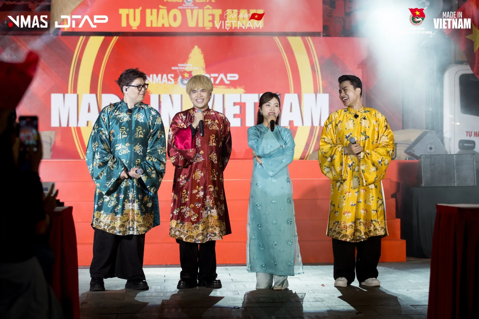 Phương Mỹ Chi và DTAP trong Hành trình Tự hào Việt Nam