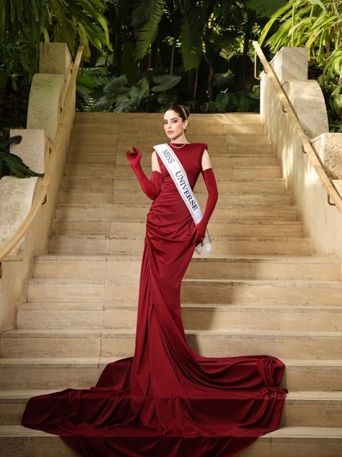 Hoa hau Hoan vu anh 1