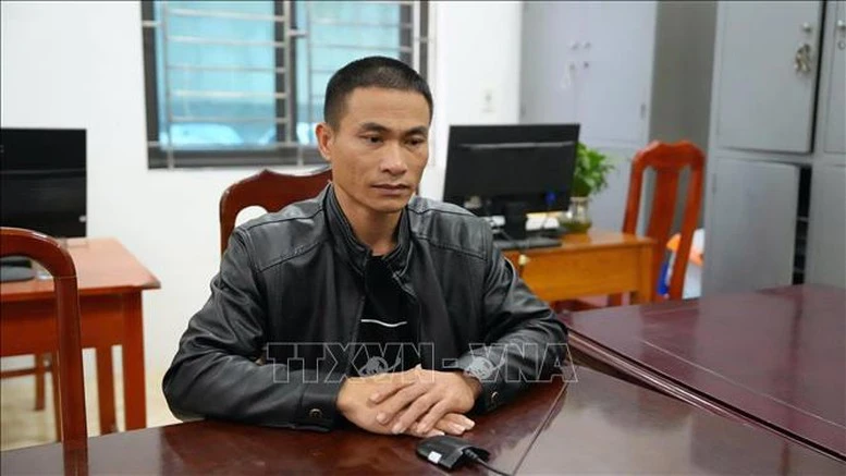 Khởi tố, bắt tạm giam lái tàu chở đá trong vụ lật thuyền ở hồ Thác Bà- Ảnh 1. Khởi tố, bắt tạm giam lái tàu chở đá trong vụ lật thuyền ở hồ Thác Bà- Ảnh 1.