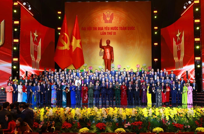 Hiệu trưởng Trường Đại học Hàng hải Việt Nam vinh dự là một trong 12 đại biểu của Bộ Xây dựng tham dự Đại hội Thi đua yêu nước toàn quốc lần thứ XI. Ảnh: NTCC