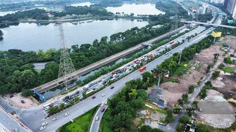 Ngày mùng 4 Tết Bính Ngọ 2026: Giao thông ổn định tại cửa ngõ vào các thành phố lớn- Ảnh 1.