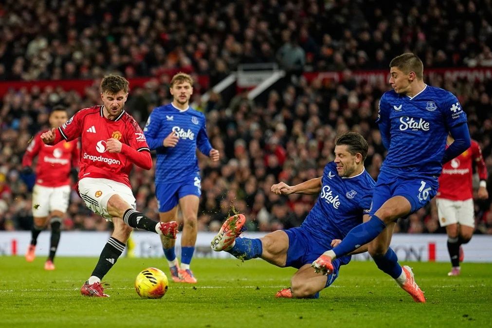 Nhận định Everton vs MU (03h00 ngày 24/2): Khi phong độ đối đầu khát vọng