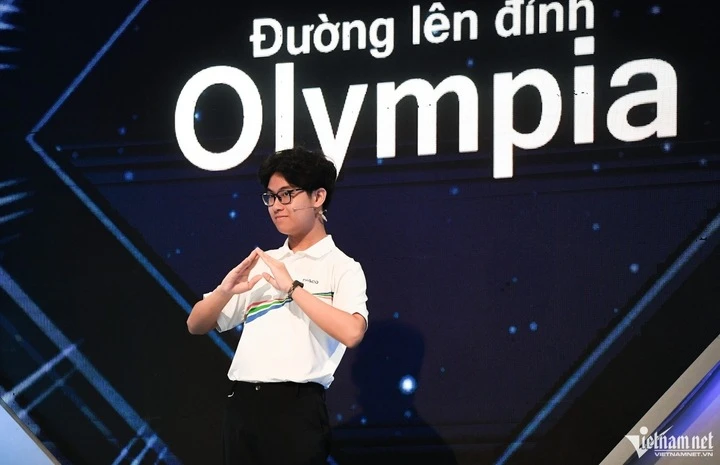 Sau đăng quang, Bảo Khánh được nhiều người biết đến. Em luôn trân trọng tình cảm của mọi người dù đôi khi chưa quen với việc mình trở nên "nổi tiếng" hơn.