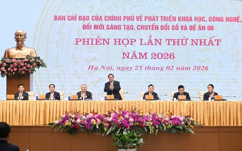 Thủ tướng chủ trì Phiên họp Ban Chỉ đạo về phát triển khoa học, công nghệ, đổi mới sáng tạo, chuyển đổi số và Đề án 06- Ảnh 1.