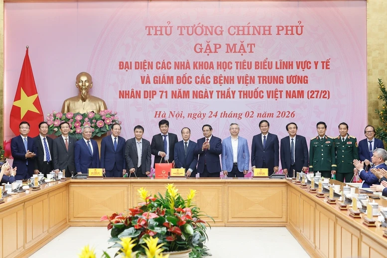 Thủ tướng Phạm Minh Chính: "Giữ trọn y đức - Vững vàng y thuật - Nâng tầm y lý - Vượt qua nghịch cảnh - Tất cả vì dân"- Ảnh 3. Thủ tướng Phạm Minh Chính: "Giữ trọn y đức - Vững vàng y thuật - Nâng tầm y lý - Vượt qua nghịch cảnh - Tất cả vì dân"- Ảnh 3.
