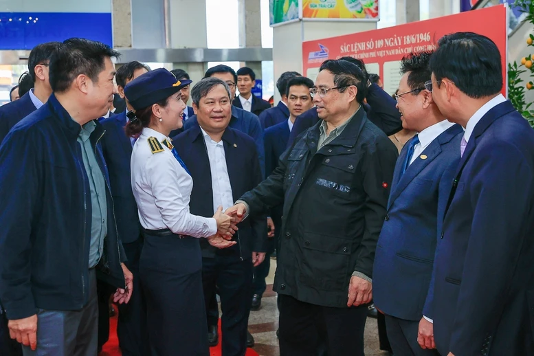 Thủ tướng: Tốc độ triển khai đường sắt đô thị thời gian tới phải gấp hàng chục lần những năm qua- Ảnh 10.