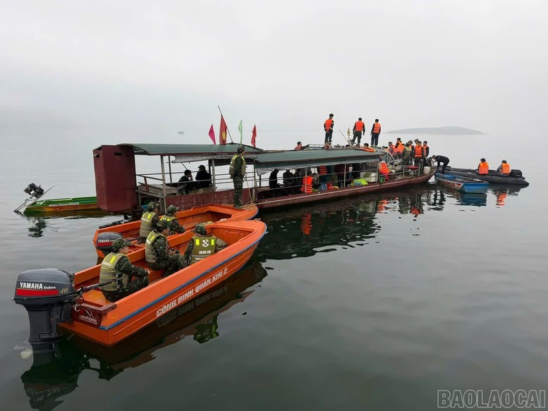 Tìm thấy toàn bộ nạn nhân thiệt mạng trong vụ lật tàu chở khách trên hồ Thác Bà- Ảnh 3.