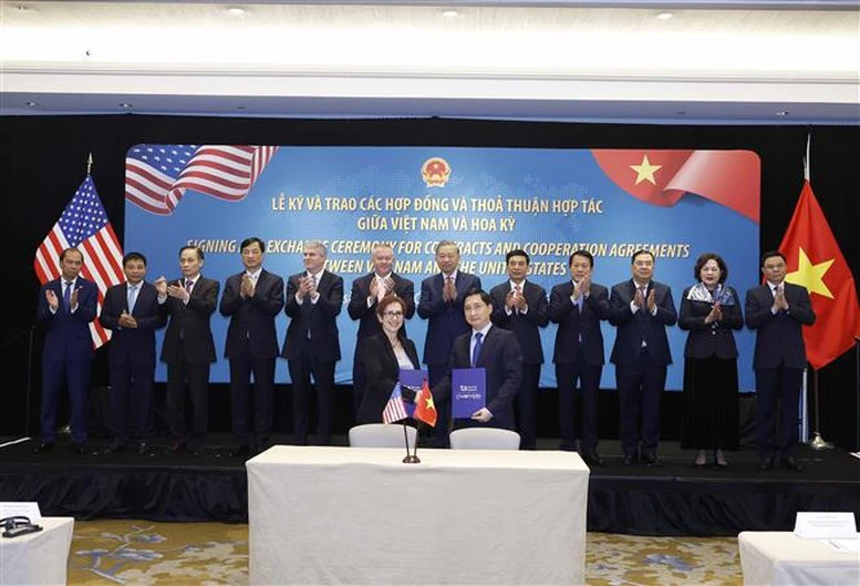 Tổng Bí thư Tô Lâm chứng kiến lễ ký và trao các thoả thuận hợp tác giữa Việt Nam và Hoa Kỳ- Ảnh 6.