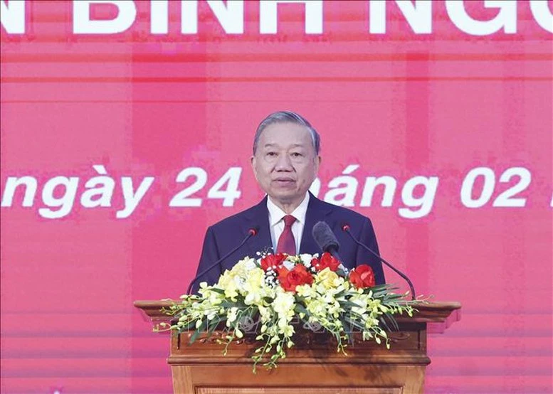 Tổng Bí thư Tô Lâm: TTXVN vươn lên ở tầm cao mới, xứng đáng là mạch máu thông tin tin cậy của đất nước- Ảnh 4.