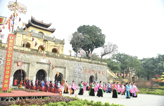 "Tống cựu nghinh tân" - Tái hiện các nghi lễ truyền thống trong cung đình - Ảnh 9. "Tống cựu nghinh tân" - Tái hiện các nghi lễ truyền thống trong cung đình - Ảnh 9.