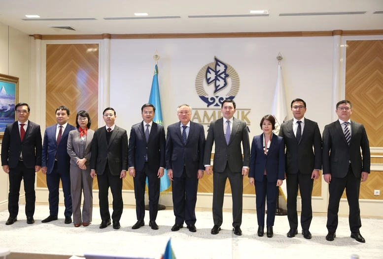 Việt Nam-Kazakhstan thúc đẩy xây dựng hành lang kết nối kinh tế-tài chính- Ảnh 8. Việt Nam-Kazakhstan thúc đẩy xây dựng hành lang kết nối kinh tế-tài chính- Ảnh 8.