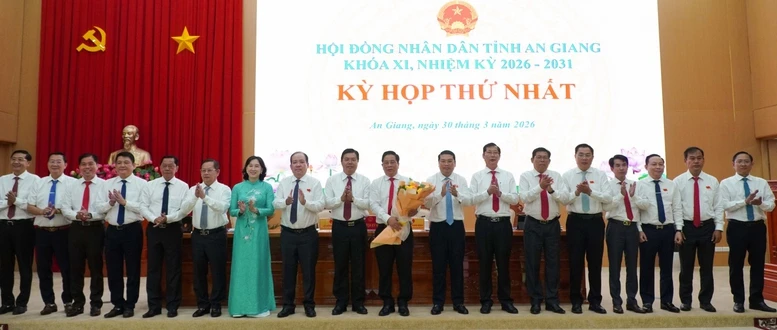 An Giang: Chủ tịch HĐND và Chủ tịch UBND tỉnh tái đắc cử- Ảnh 2.