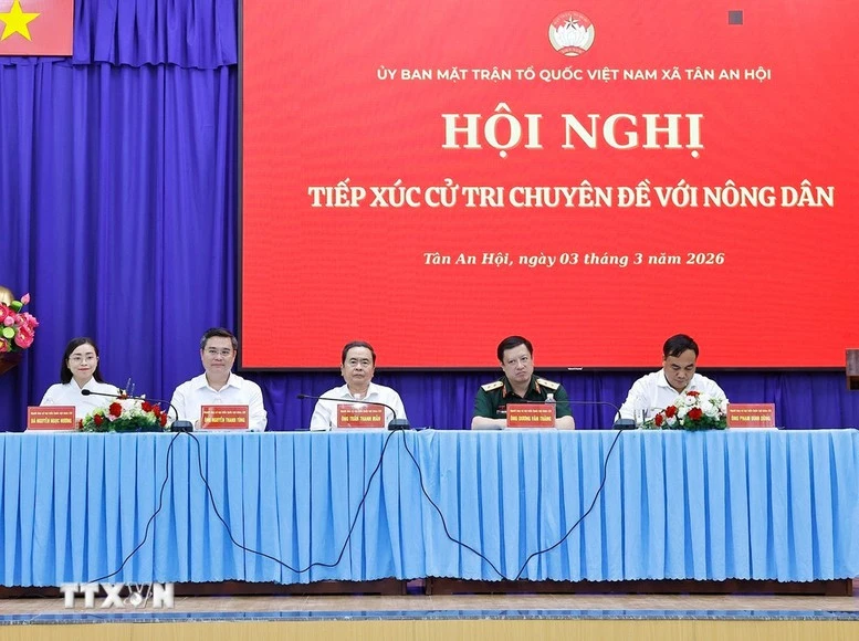 Chủ tịch Quốc hội Trần Thanh Mẫn dự Hội nghị tiếp xúc giữa cử tri với người ứng cử đại biểu Quốc hội khóa XVI- Ảnh 6.