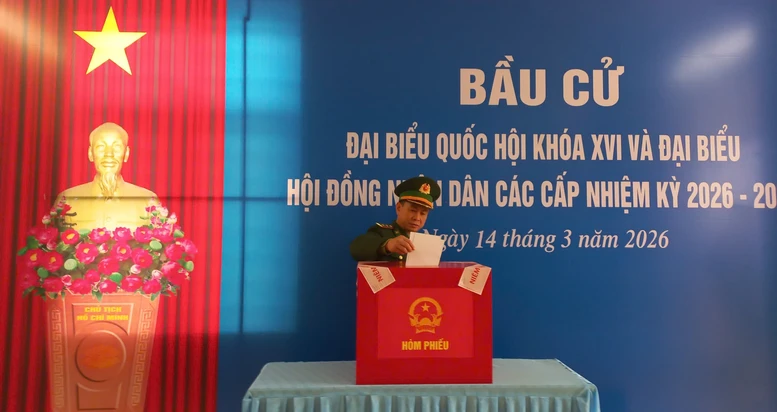 Cử tri đặc khu Bạch Long Vĩ (Hải Phòng) bầu cử sớm- Ảnh 7.