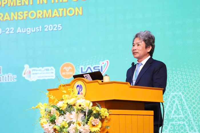 Phó Giáo sư, Tiến sĩ Võ Văn Minh, Hiệu trưởng Trường Đại học Sư phạm (Đại học Đà Nẵng). Ảnh: NVCC. z7008084845373-79a5c0f722181af98ed88c8270770edf.jpg