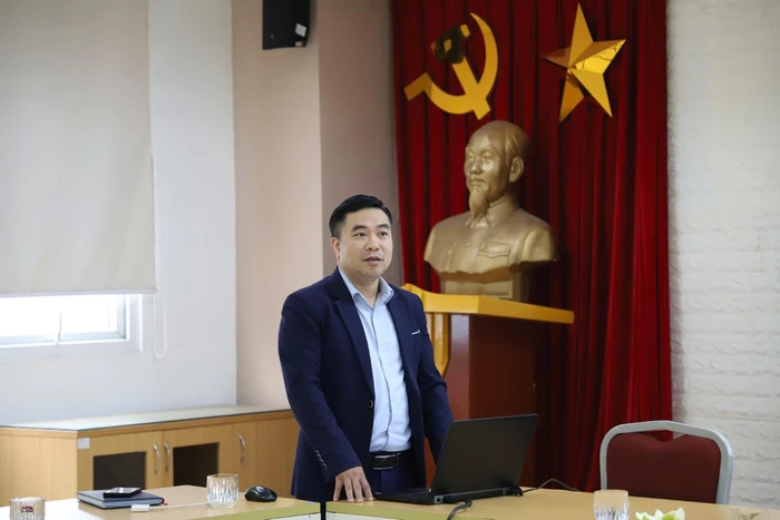 Tiến sĩ Nguyễn Đức Toàn – Phó Viện trưởng phụ trách Viện Công nghệ thông tin, Học viện Phụ nữ Việt Nam. Ảnh: HVCC