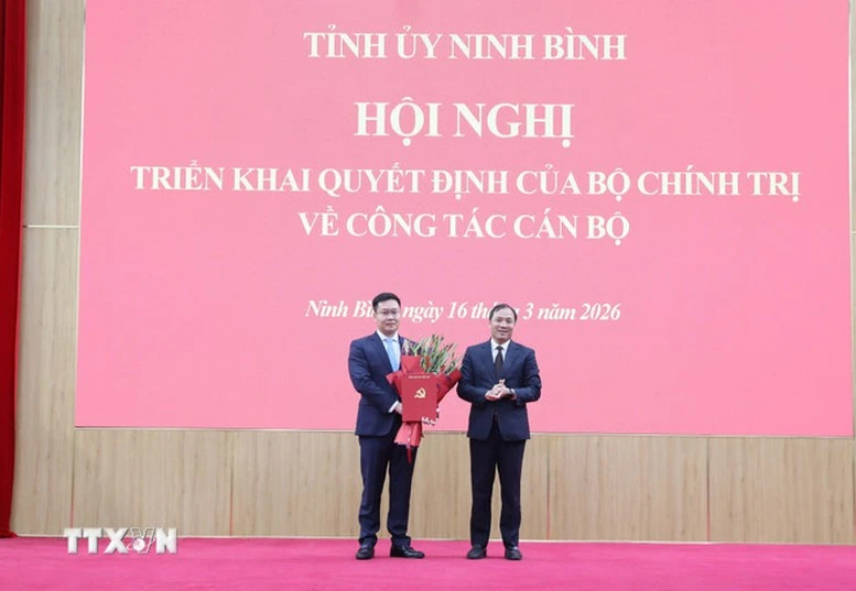 Đồng chí Trần Đăng Quỳnh được điều động giữ chức Phó Bí thư Tỉnh ủy Ninh Bình- Ảnh 2.