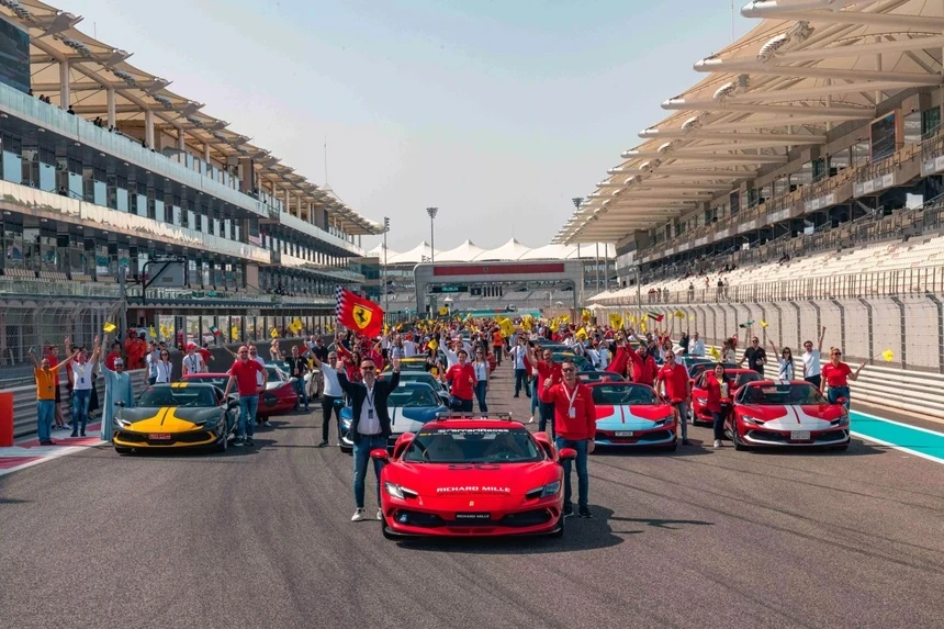 trung dong, ferrari, bentley, maserati, chien su, logistics, sieu xe, xe sieu sang anh 1