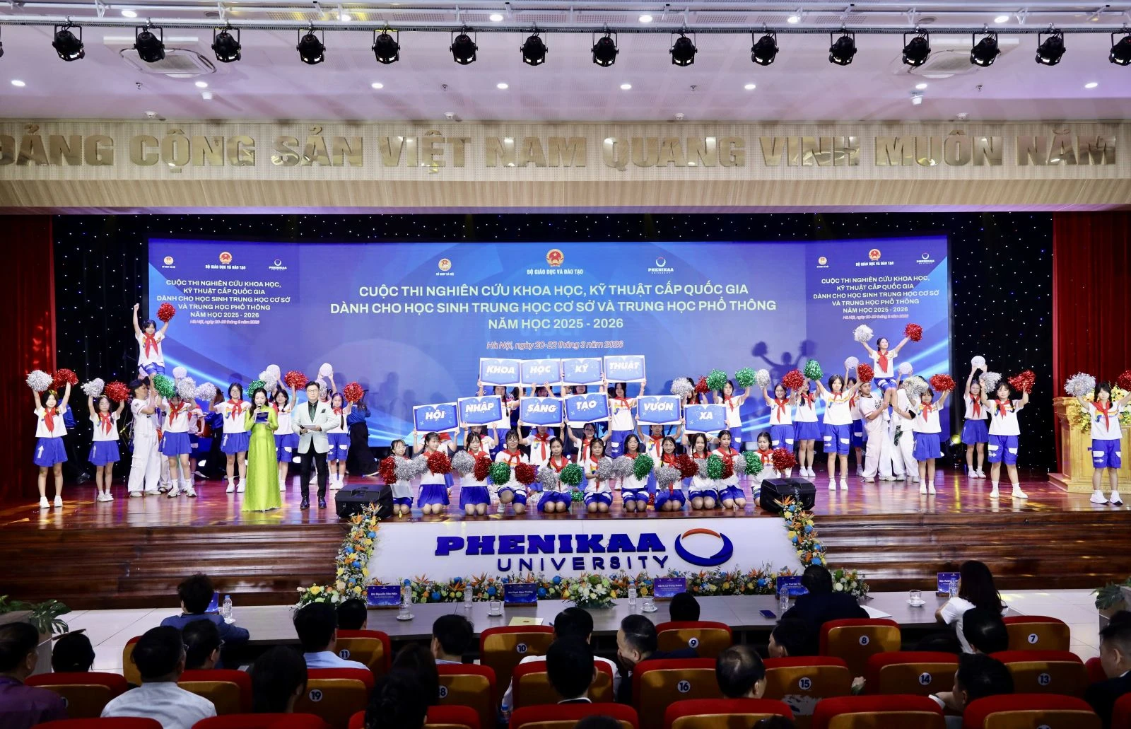 Cuộc thi thi nghiên cứu khoa học, kỹ thuật (KHKT) cấp quốc gia năm học 2025-2026 vướng nhiều nghi vấn về tính liêm chính khoa học - Ảnh: MOET