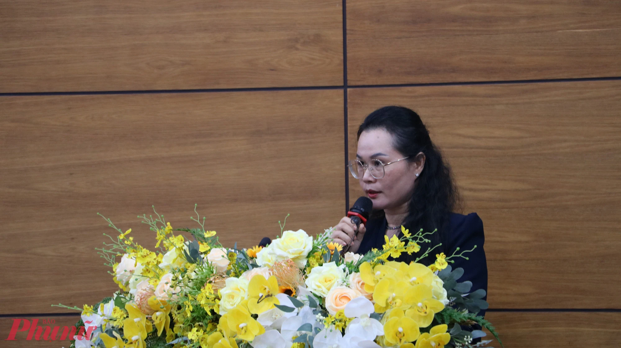 Bà Lê Thụy Mỵ Châu phát biểu tại chương trình - Ảnh: Trang Thư