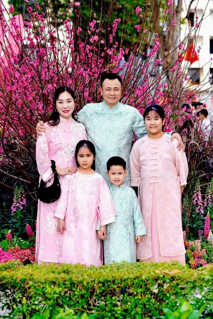 Tổ ấm hạnh phúc của NSND Tự Long và bà xã Minh Nguyệt.