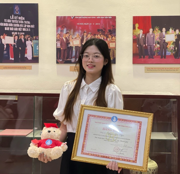 Em Nguyễn Yến Ngọc - sinh viên Khoa Kinh tế Chính trị, Trường Đại học Kinh tế - Đại học Quốc gia Hà Nội. Ảnh: NVCC. nguyen-yen-ngoc-sinh-vien-khoa-kinh-te-chinh-tri-thuoc-truong-dai-hoc-kinh-te-dai-hoc-quoc-gia-ha-noi-anh-nvcc-8240.jpg