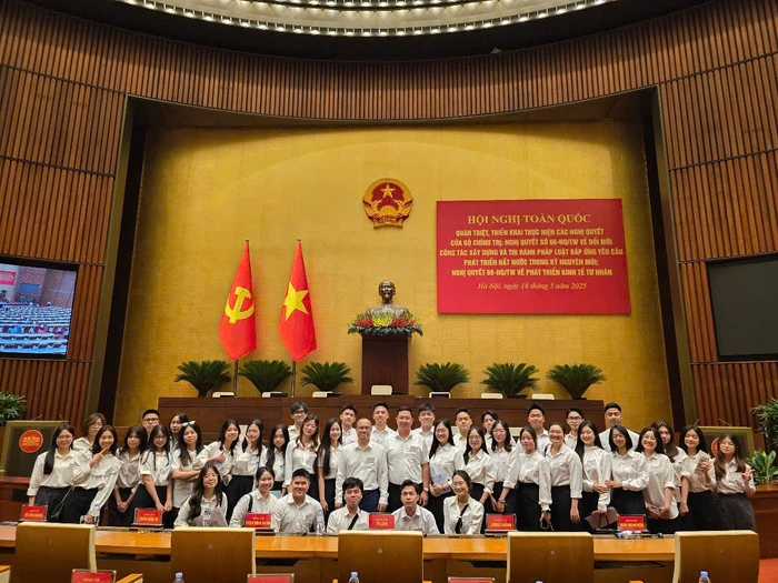 Nguyễn Yến Ngọc tại Hội nghị toàn quốc quán triệt và triển khai thực hiện các Nghị quyết của Bộ Chính trị: Nghị quyết số 66-NQ/TW về đổi mới công tác xây dựng và thi hành pháp luật đáp ứng yêu cầu phát triển đất nước trong kỷ nguyên mới; Nghị quyết số 68-NQ/TW về phát triển kinh tế tư nhân. Ảnh: NVCC nguyen-yen-ngoc-tai-hoi-nghi-toan-quoc-quan-triet-va-trien-khai-thuc-hien-nghi-quyet-cua-bo-chinh-tri-nghi-quyet-so-66-nq-tw-ve-doi-moi-cong-tac-xay-dung-va-thi-hanh-phap-luat-dap-ung-yeu-cau-phat-trien-dat-nuoc-t.jpg