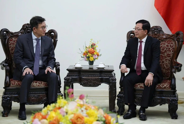 Phó Thủ tướng Hồ Quốc Dũng tiếp lãnh đạo Tập đoàn năng lượng GS (Hàn Quốc)- Ảnh 2. Phó Thủ tướng Hồ Quốc Dũng tiếp lãnh đạo Tập đoàn năng lượng GS (Hàn Quốc)- Ảnh 2.