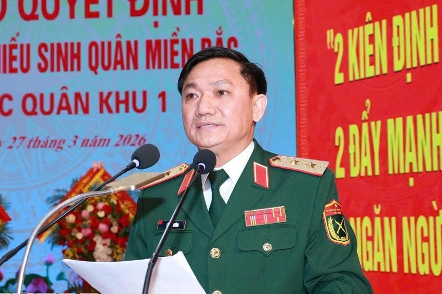 thieu sinh quan anh 1