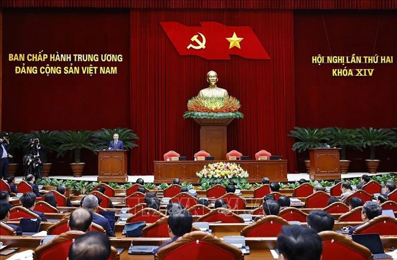 Thông cáo báo chí về ngày làm việc thứ ba và bế mạc Hội nghị Trung ương 2 khóa XIV- Ảnh 1.