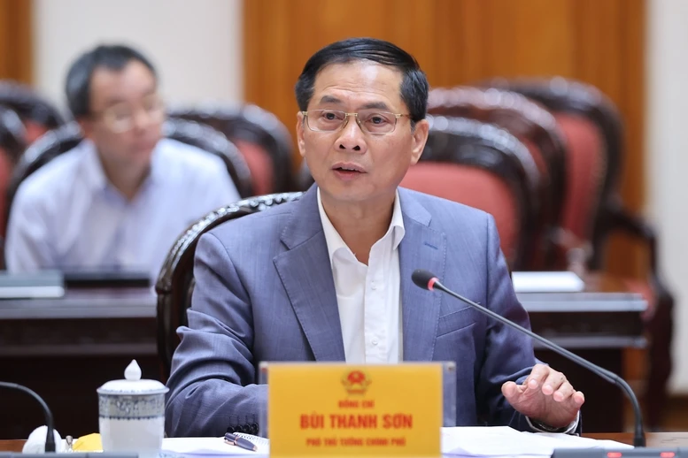 Thủ tướng: Mở rộng đối tượng, nâng mức thu nhập được thụ hưởng nhà ở xã hội- Ảnh 4.