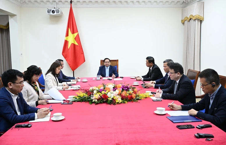 Thủ tướng Phạm Minh Chính điện đàm với Thủ tướng Qatar: Sẵn sàng hợp tác chặt chẽ nhằm góp phần ổn định năng lượng tại Việt Nam- Ảnh 2.