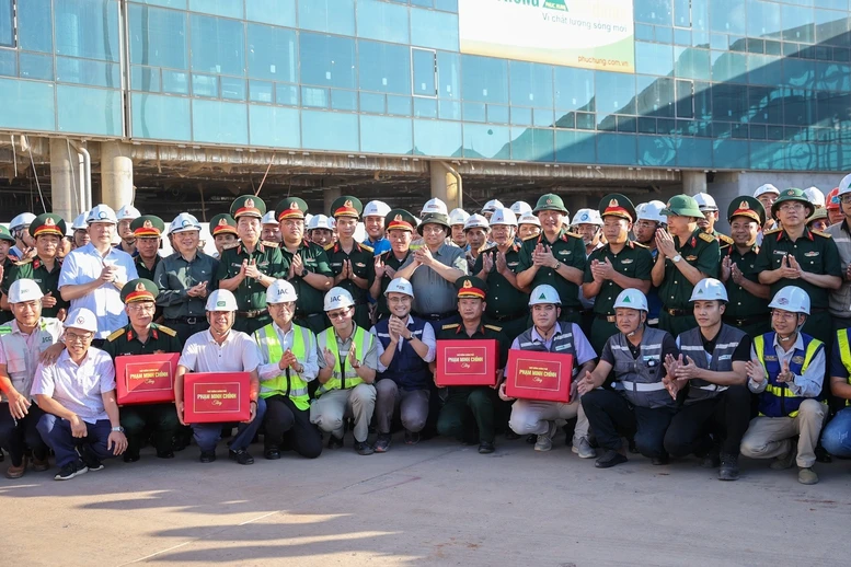 Thủ tướng Phạm Minh Chính: Khai thác thương mại sân bay Long Thành vào cuối năm 2026- Ảnh 5.