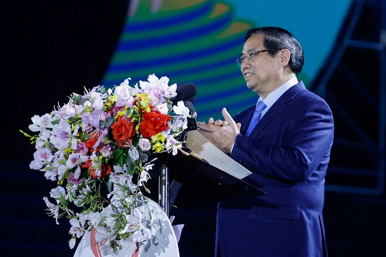 Thủ tướng Phạm Minh Chính: Lễ hội Hoa Ban là nhịp cầu kết nối lịch sử hào hùng của dân tộc với sức sống bất tận của thiên nhiên*- Ảnh 1.