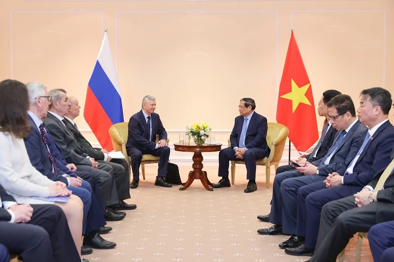 Thủ tướng Phạm Minh Chính tiếp lãnh đạo Hội Hữu nghị Nga – Việt và Hội Cựu chiến binh Nga từng chiến đấu tại Việt Nam- Ảnh 1.
