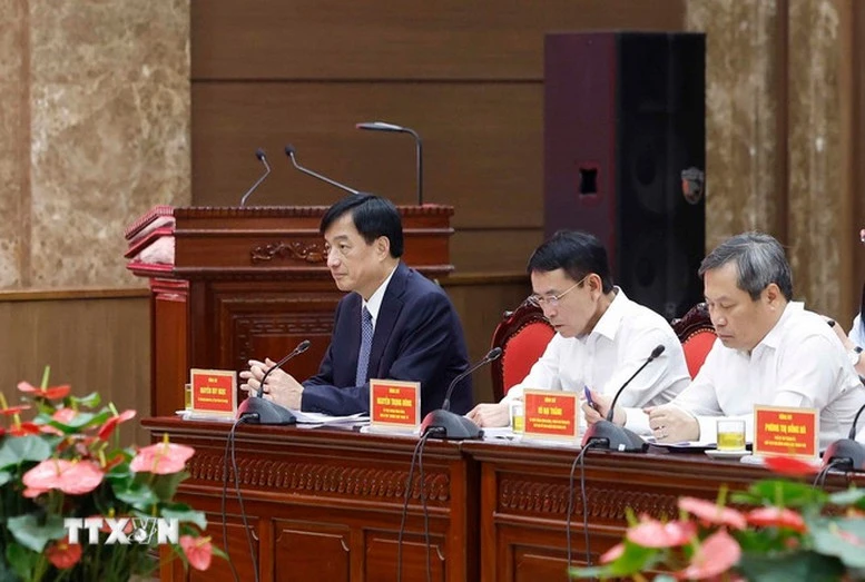 Tổng Bí thư Tô Lâm: Ban Thường vụ Thành ủy Hà Nội cần tiếp tục phát huy cao độ tinh thần làm việc quyết liệt- Ảnh 3. Tổng Bí thư Tô Lâm: Ban Thường vụ Thành ủy Hà Nội cần tiếp tục phát huy cao độ tinh thần làm việc quyết liệt- Ảnh 3.