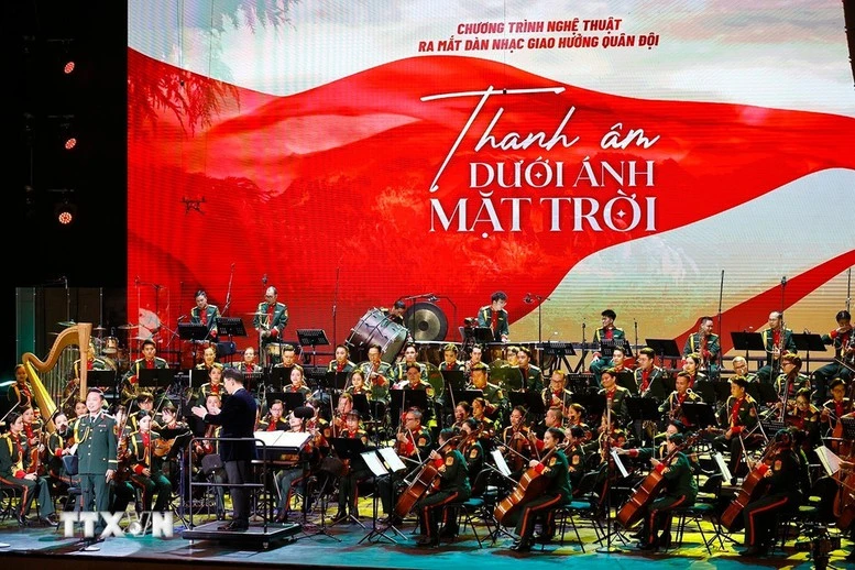 Tổng Bí thư và Chủ tịch Quốc hội dự chương trình nghệ thuật "Thanh âm dưới ánh Mặt trời"- Ảnh 5.