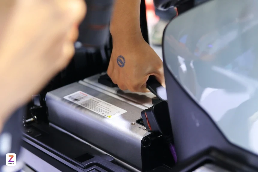 xe may dien hoc sinh anh 5