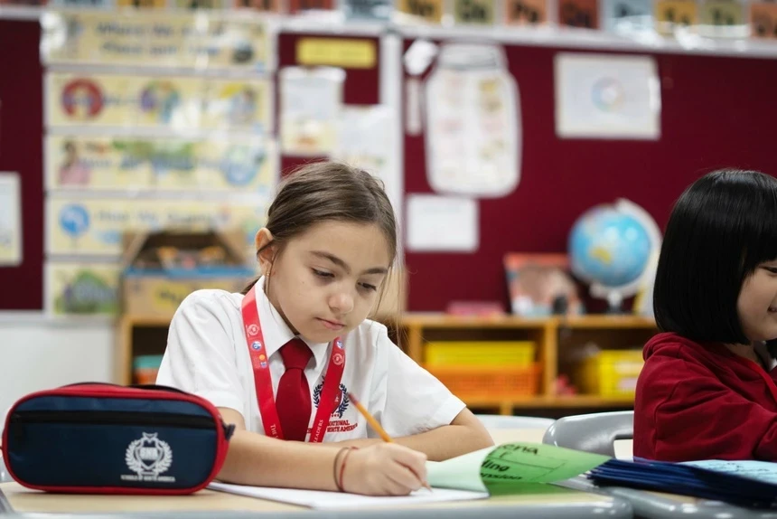 truong quoc te anh 6