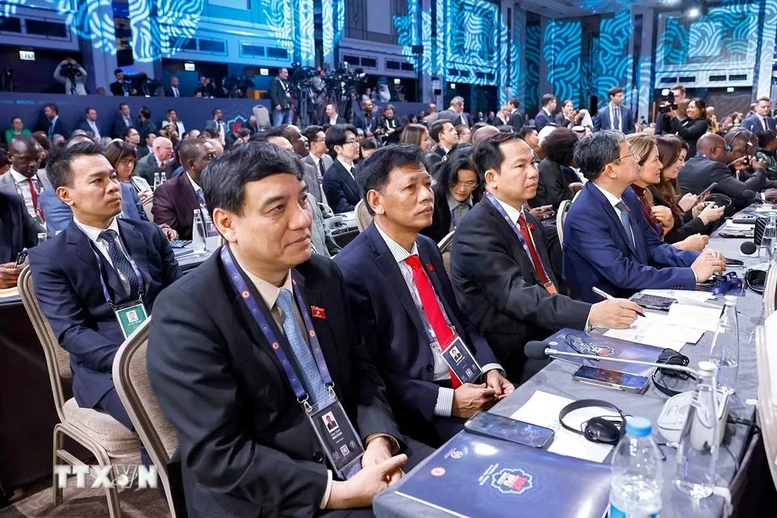 Chủ tịch Quốc hội Trần Thanh Mẫn dự Lễ khai mạc Đại hội đồng lần thứ 152 của Liên minh Nghị viện Thế giới- Ảnh 3.