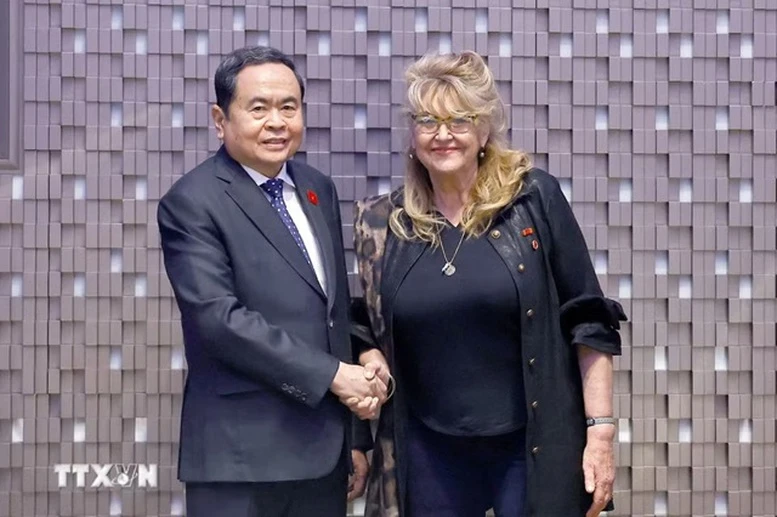 Chủ tịch Quốc hội Trần Thanh Mẫn gặp Lãnh sự danh dự Việt Nam tại Torino- Ảnh 1.