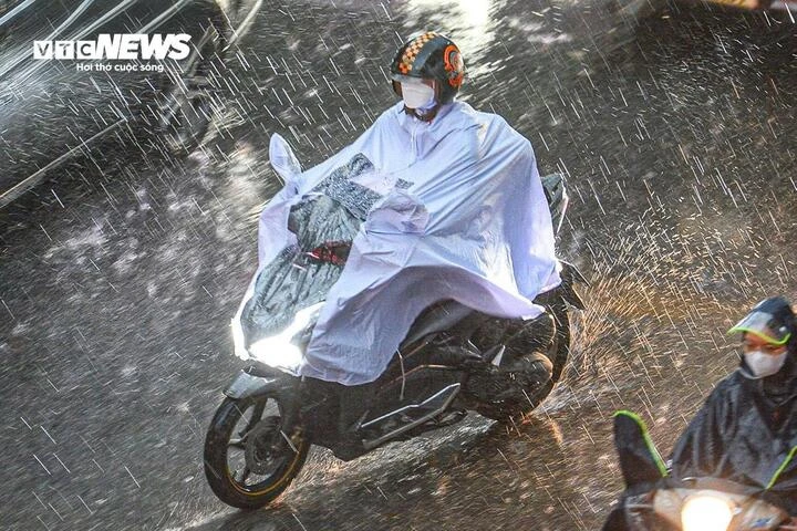 Ngày 20/4, miền Bắc tiếp tục mưa rào và dông. (Ảnh minh hoạ)