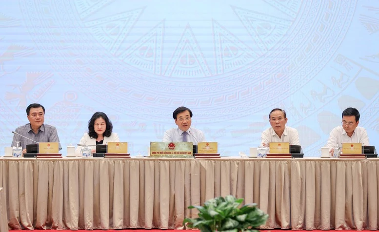 Họp báo Chính phủ thường kỳ tháng 3: KTXH quý I phát triển tích cực, nhiều ngành tăng trưởng bứt phá- Ảnh 3.