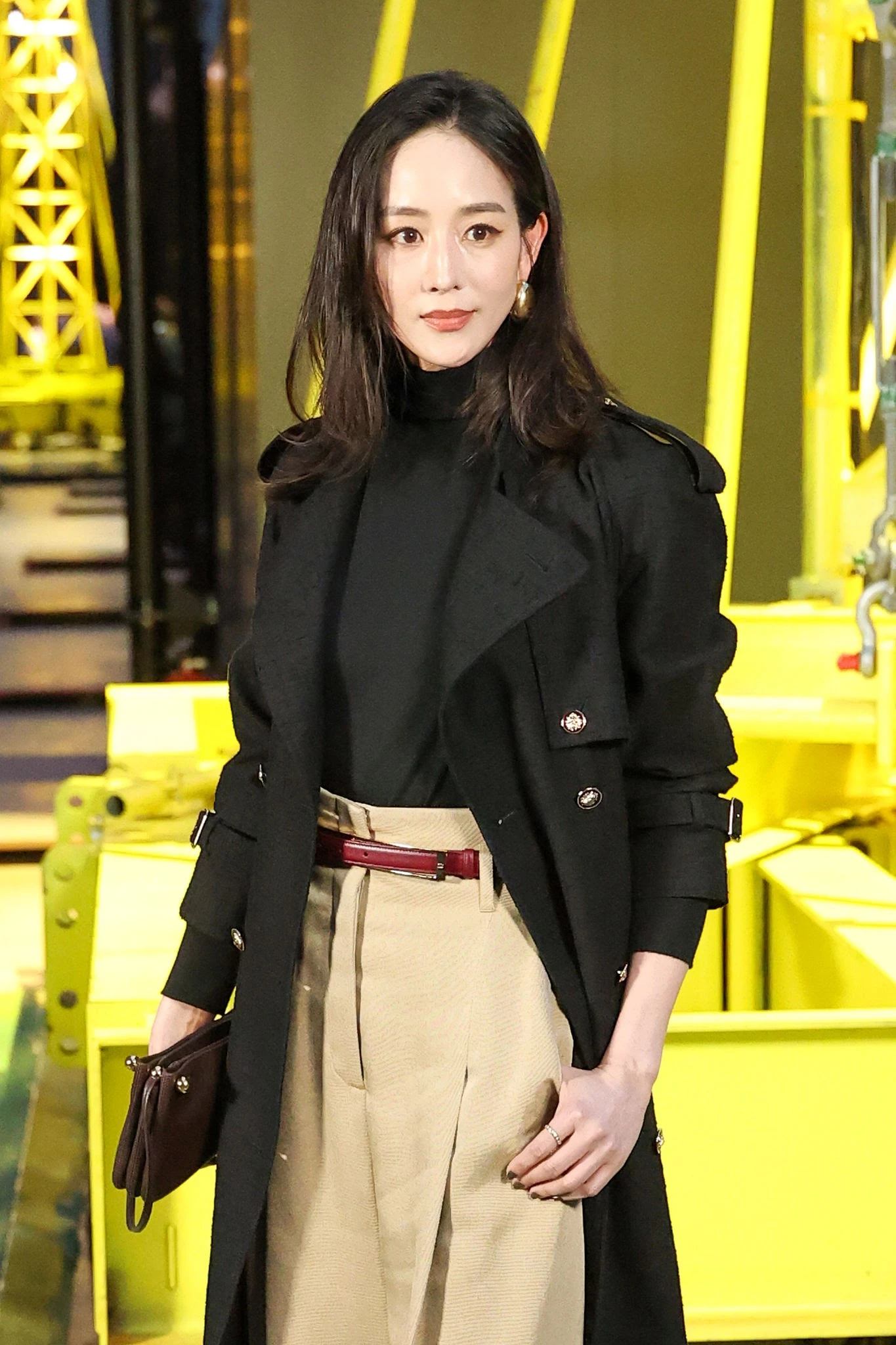 Dưới ống kính có độ phân giải cao, Trương Quân Ninh vẫn gây sốt với nhan sắc không tuổi.