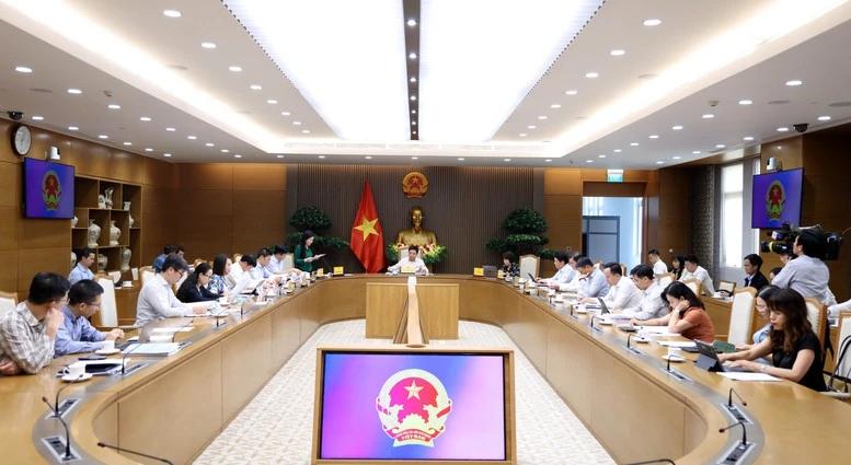 Phó Thủ tướng Nguyễn Văn Thắng: Khẩn trương đưa Trung tâm Tài chính quốc tế vào vận hành- Ảnh 2.