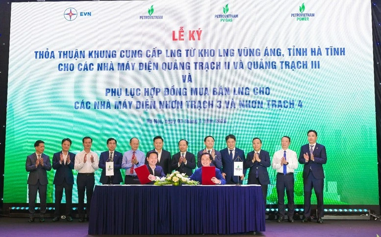 PV GAS ký kết các thỏa thuận LNG quy mô lớn, mở rộng hạ tầng cung ứng khí cho các trung tâm điện lực trọng điểm- Ảnh 1. PV GAS ký kết các thỏa thuận LNG quy mô lớn, mở rộng hạ tầng cung ứng khí cho các trung tâm điện lực trọng điểm- Ảnh 1.